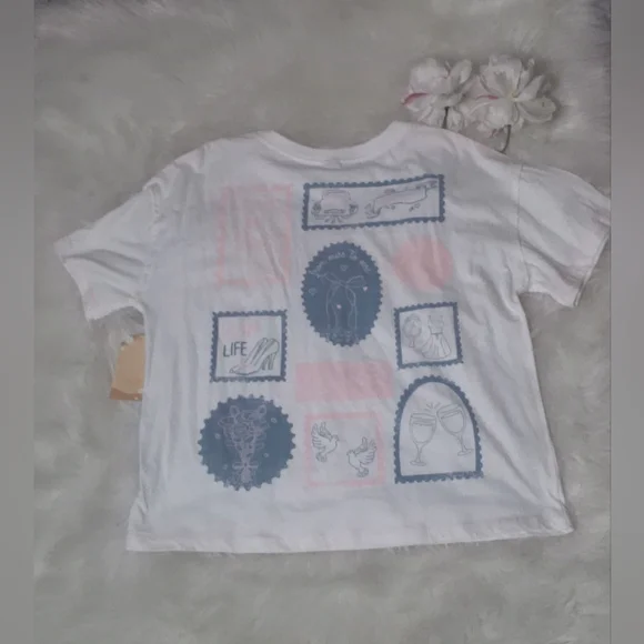 Women's Bride Themed Graphic Size M NWT - Picture 2 of 3
